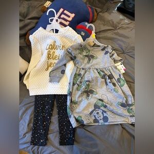 Calvin Klein White and Gold Top with Navy Leggings Set